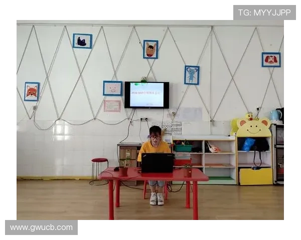 忍冬艳蔷薇:岁月温柔,初心不负 忍冬艳蔷薇:岁月温柔,初心不负